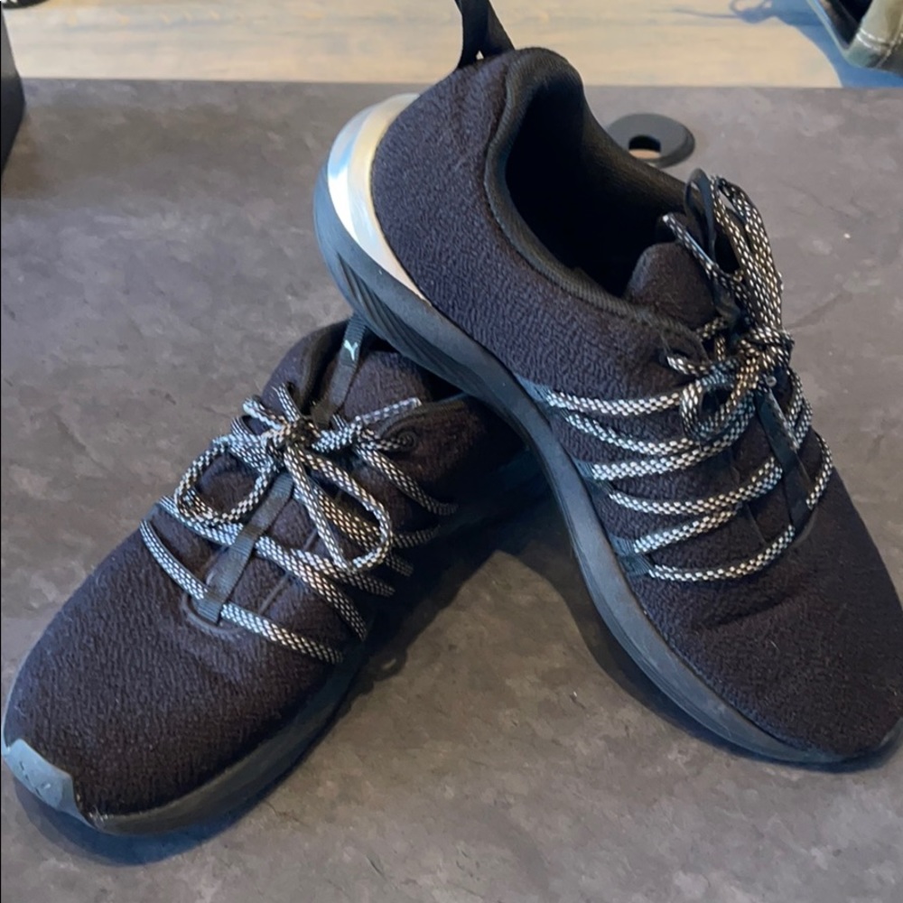 Women’s Puma Shoes